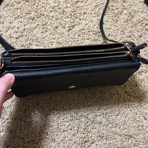 Coach purse - Picture 3 of 9